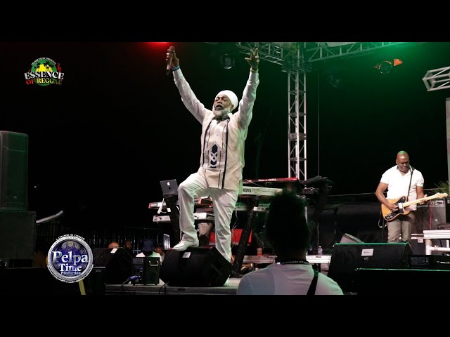 Lutan Fyah give us an Europe performance in Jamaica AT ESSENCE OF REGGAE