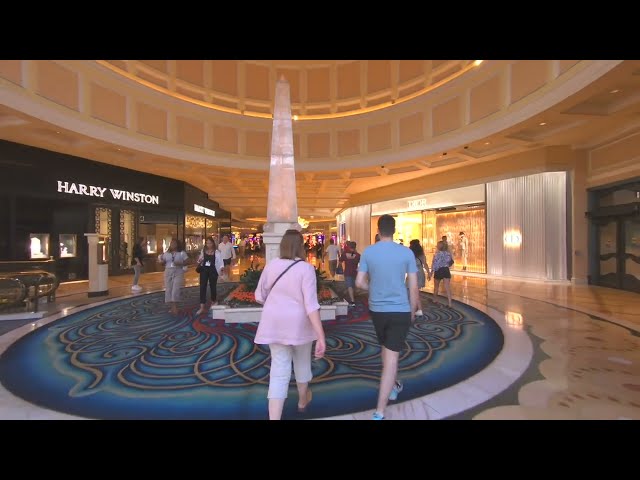 Experience VIRTUAL VEGAS with BELLAGIO VR180 Walk Through!