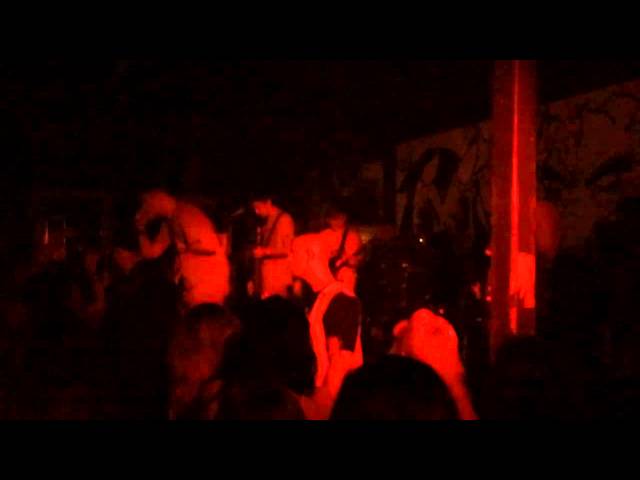 Neck Deep - Up In Smoke (Wasted Years, Sydney 23/11/2013)