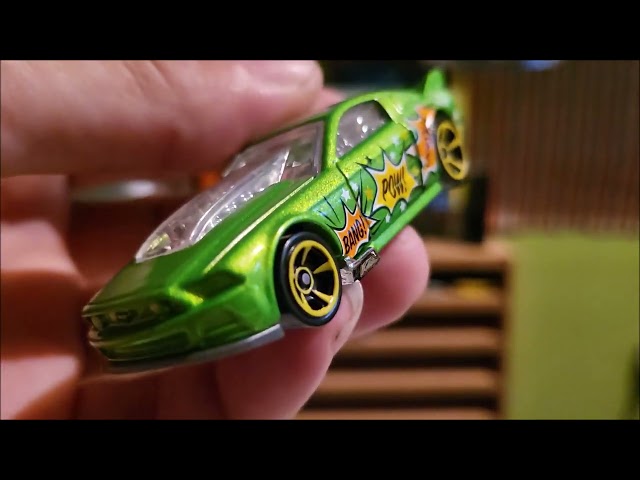 Opening a 5 Pack Diecast From Hot Wheels Part 1