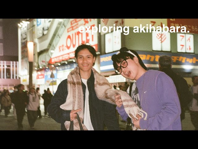 maid cafe & exploring akihabara - lost in japan episode 2