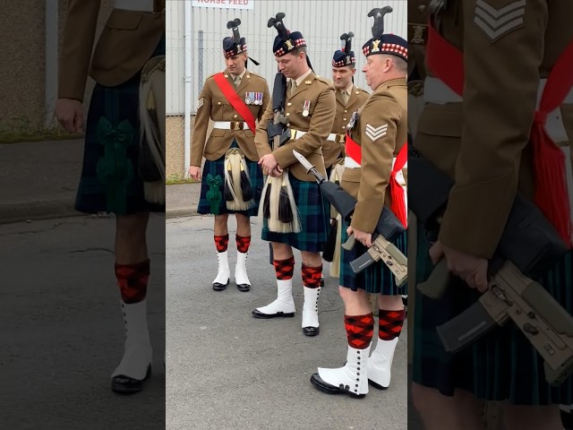 Army mascot Corporal Cruachan IV met soldiers #shorts  #scotland #scottish #soldiers #shetlandpony