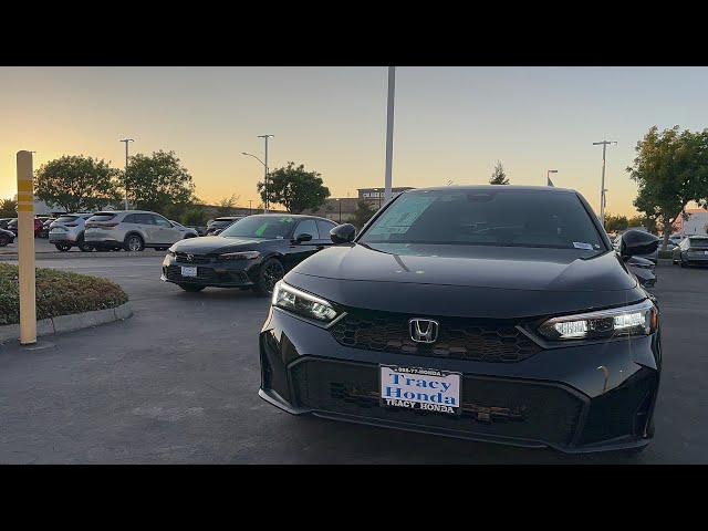 2025 Honda Civic Sport VS 2024 Honda Civic Sport Crystal Black Pearl