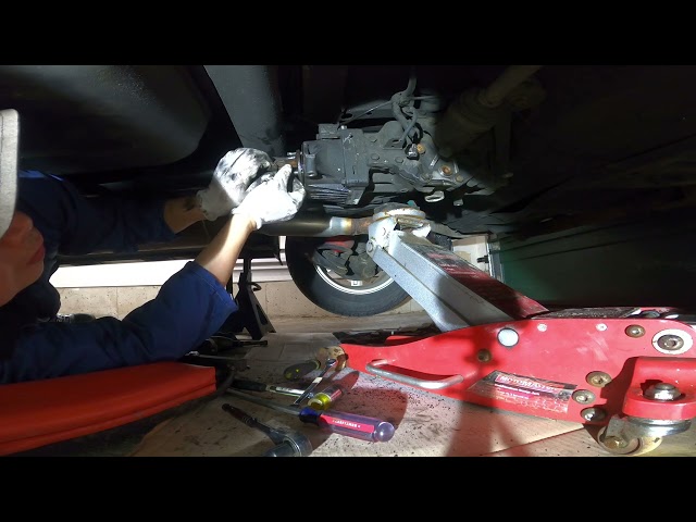 2013 Toyota Sienna Limited AWD - Noisy Rear Differential Repair - $150 vs $1500 repair