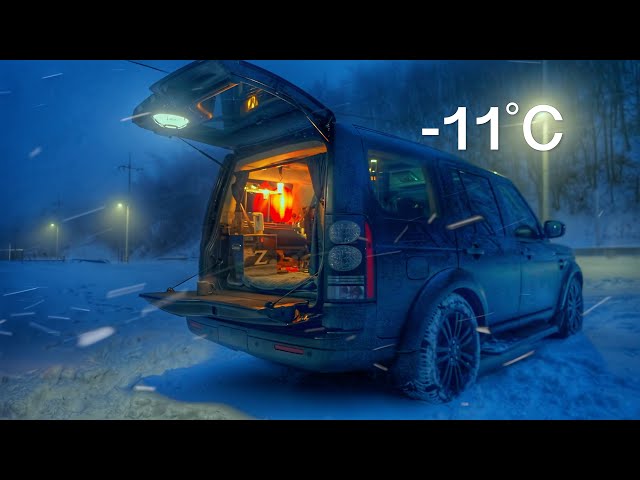 -11 degrees, comfortable car camping alone in a snowy place