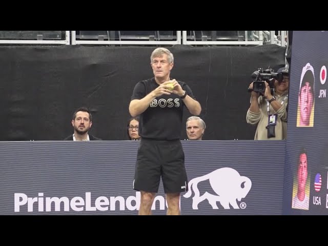 66-year-old Texas man becomes ball boy for tennis tournaments