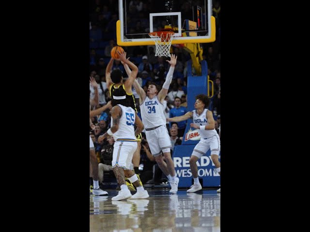 Aday Mara & Kobe Johnson Block and Lay-Up vs. Oregon | UCLA Basketball