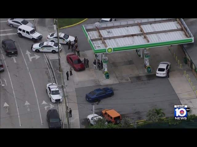 Police pursuit ends with 2 cars stopped at gas station