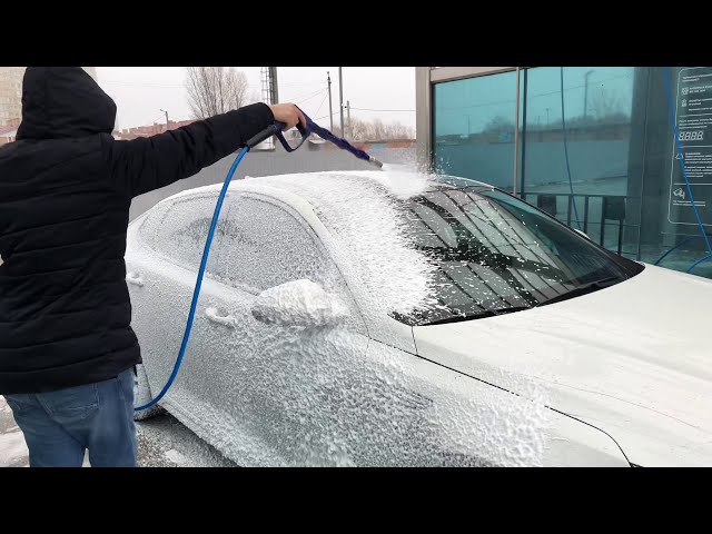 Мойка грязной машины Kia Optima GT - пена, воск, осмос. Car wash thick foam Kia Optima GT