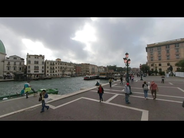 Venice. First steps (if you travel Venice via train). 4K 180*VR