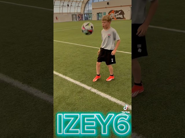 IZEY6🔥⚽️🔥FootBall Skills Soccer Skills #football#football skills #shorts