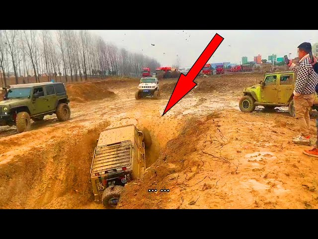 Tank 300 vs Jeep Wrangler vs Ford F150 and Beijing BJ40 PK Off-road | Jeep Team