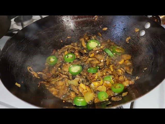 শুটকি দিয়ে মাশরুম ভাজি | Shutki recipe | Noors Tiny World