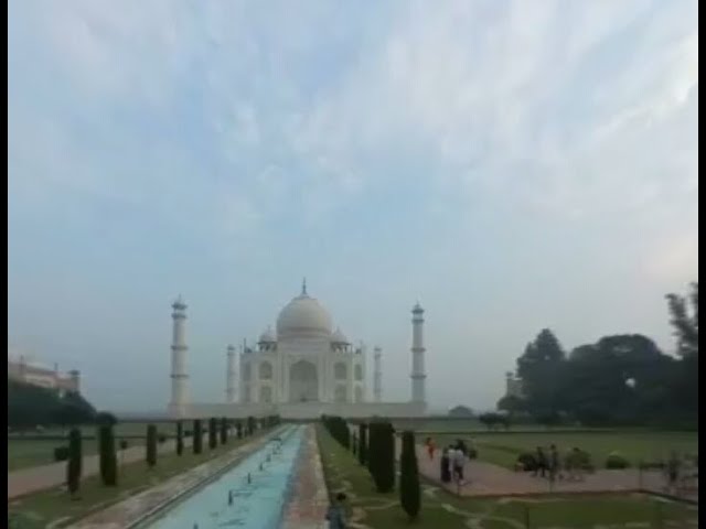 Taj Mahal in 360 Degrees-Explore the video by Moving the Mobile or Drag the Mobile Screen by finger