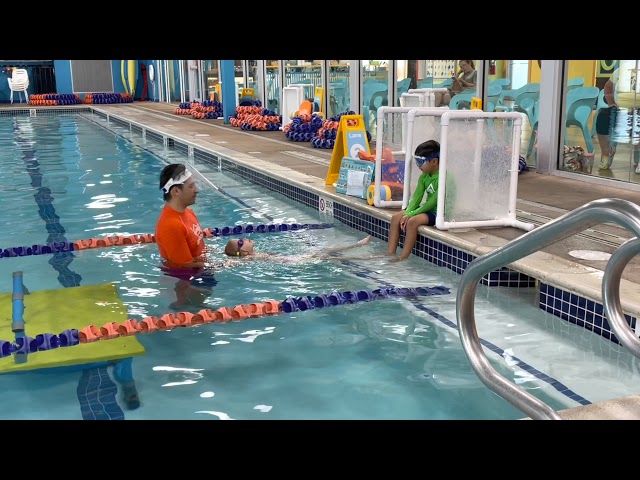 Kids Swim Lessons at Goldfish Swim School