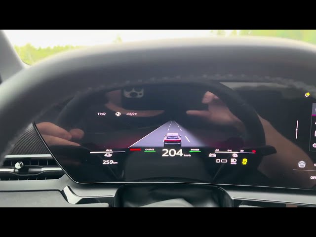 Audi Q6 E-tron S line Quattro 0-200 km/h Acceleration