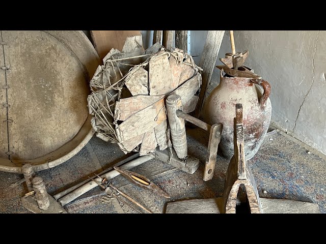 Restoration of the 300-Year-Old Spinning Wheel - FURNITURE RESTORATION