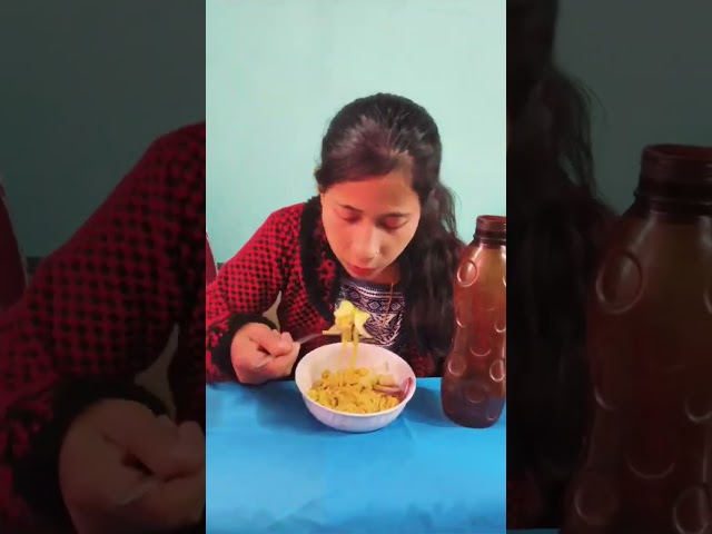 Eating Noodles and egg 🍜   #foodie #hotnoodles #eggs #trendingsong  #shorts @runtipinky