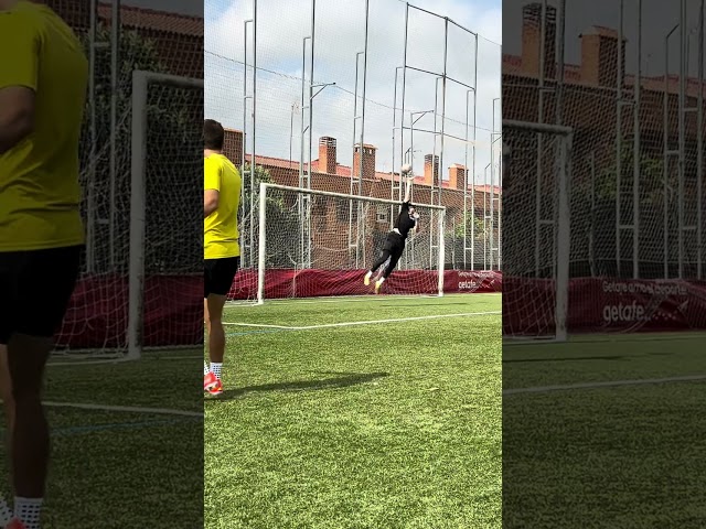 Angled Shots 💪 # #goalkeeper #football #soccer #goalkeepertraining #foryou #fyp #footballshorts