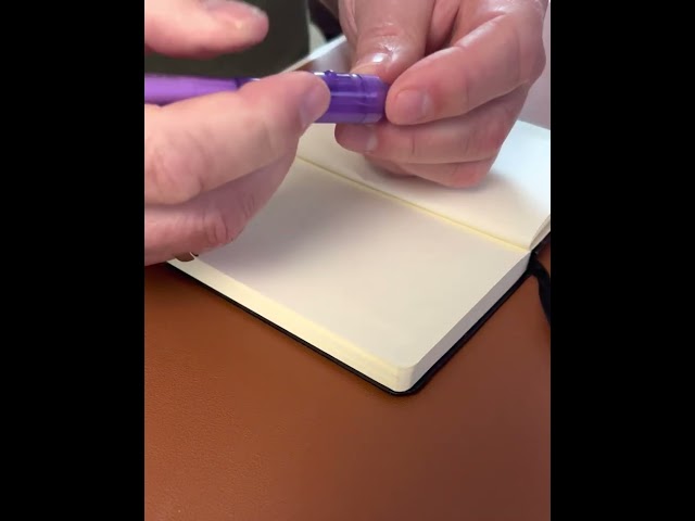 Geheimstift mit Zaubertinte und UV-Licht