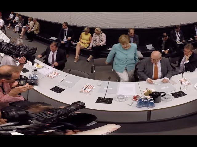 Bundestag 360° Video - mit Angela Merkel