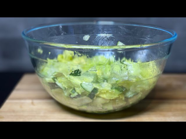 Avocado and cucumber salad | Simple salad recipe