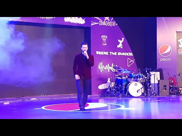 Atif Aslam Live Jee Le Har Pal At Royal Palm Lahore 2017   YouTube