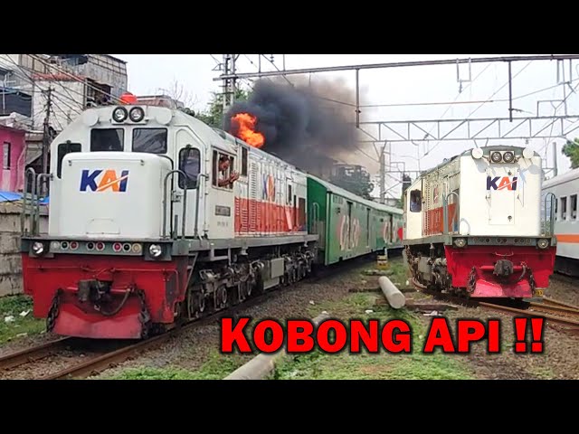 MASINIS GREGET KERETANYA KELUAR API !! Kobong Api Paraaah Lokomotif CC 201 Yang Marah Ditahan Sinyal