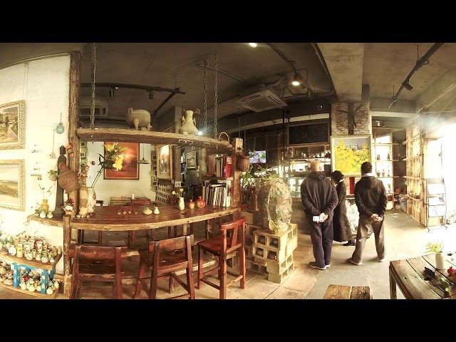 A Small Shop With Many Handicrafts - Panoramic Video