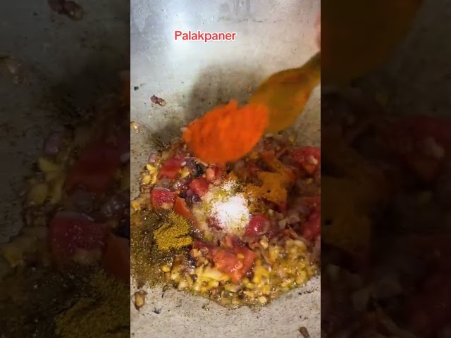 ❣️🥰#palakpaneer #recipe #food #cookingchannel #viralshort #cooking @aaroshi_vlogs_no.1 #music