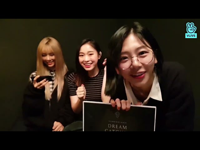 (ENG) 180504 Revealing the track list (boss doesn't know) 🙊 (Jiu Yoohyeon Gahyeon ft Sua Dami Vlive)