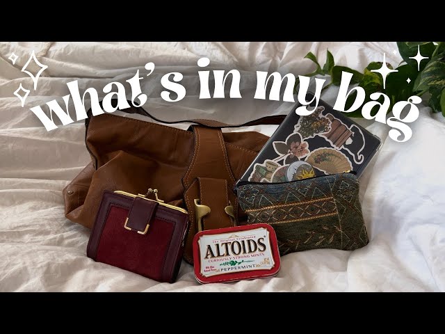 what's in my bag 2023: everyday essentials for on the go ◡̈