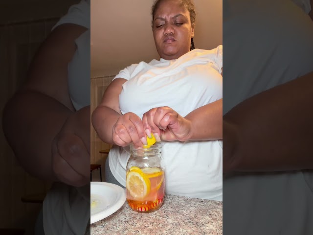 Wandaa 🌎 Makes Old School 👵🏽 Cold Remedy 💊 #HomeRemedy #Natural #HowTo