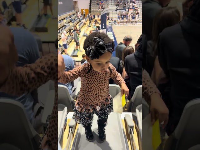 Scout Dancing @ UNF Game