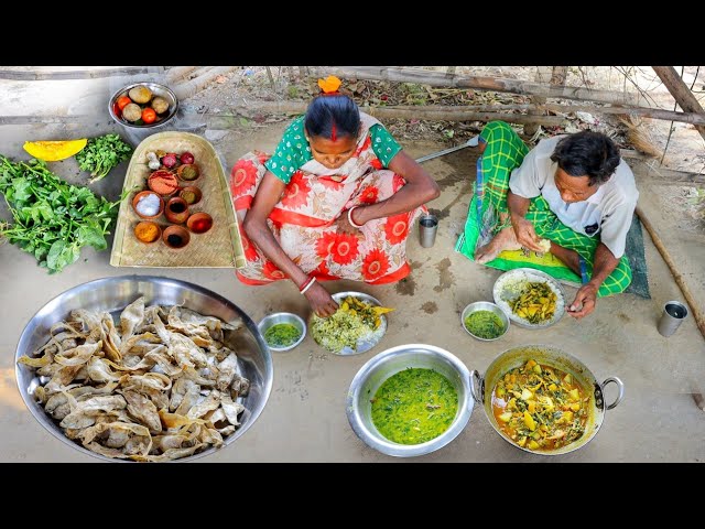 Dry Fish Curry with Vegetables and Palak shak Dal cooking & eating by santali tribe old couple