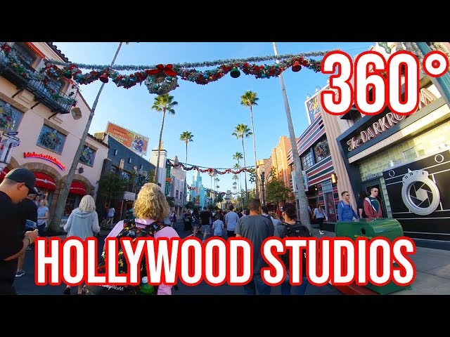 360° Walk Through of Hollywood Studios with Holiday Decorations!