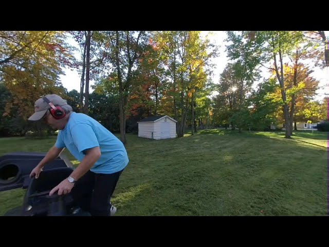 VR180 3D One Lap On Lawn Tractor