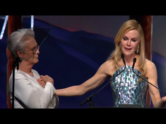 Nicole Kidman Bursts Into Tears Dedicating PSIFF Award to Late Mom