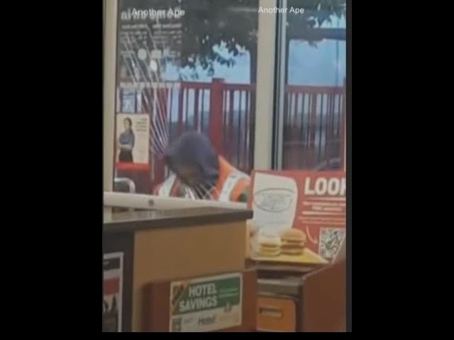 Man Upset at McDonalds Start breaking All Glass Window