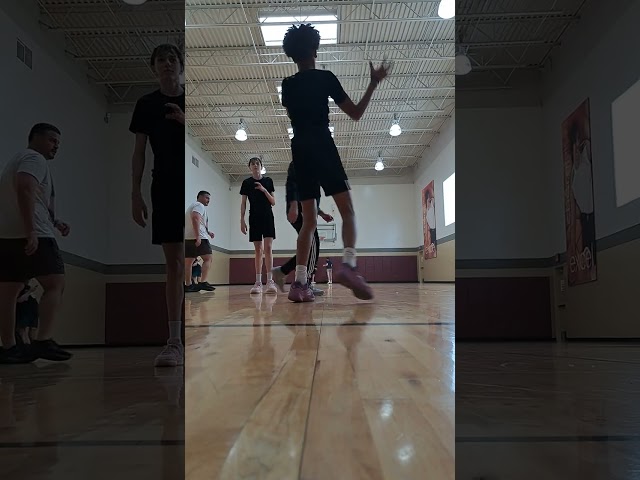 Fat and old vs young and skinny: Playing basketball at la fitness