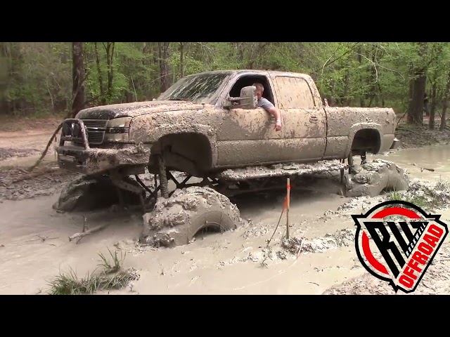 BIG CHEVY POWERS THROUGH DEEP MUD!!!