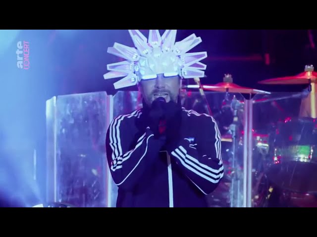 Jamiroquai – Emergency on Planet Earth (Live)