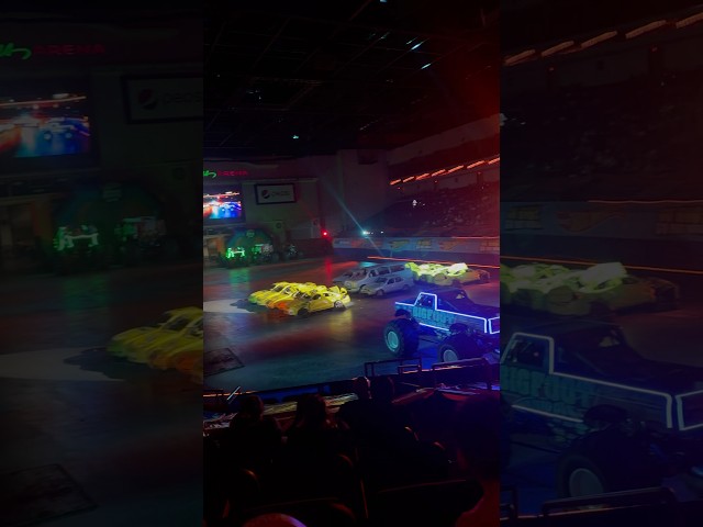 Hot Wheels Monster Trucks Live Glow Party - 1 #hotwheels #monstertruck #lasvegas #glow