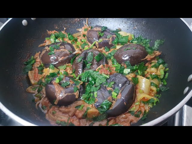 Baingain recipe | Bharwa Baingain masala recipe by Tasty Meal | Egg plant ki Sabzi