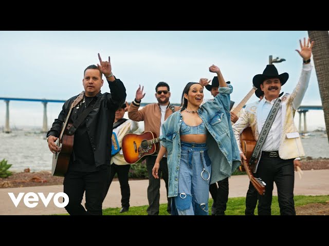 Matisse, Los Tucanes de Tijuana - Ando Bien Agusto (Video Oficial)