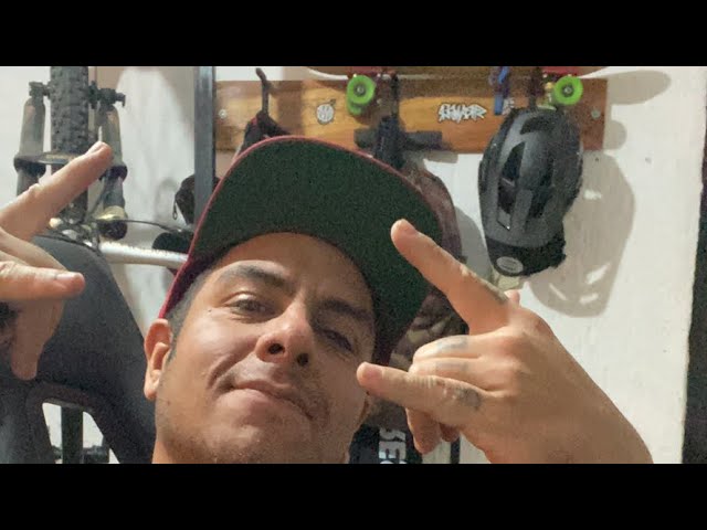 🔴 Live de media noche 😎! Porque Odio Competir en BMX!