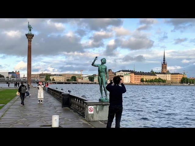 Stockholm Walks: City Hall to Riddarholmen (For treadmill, relaxing, exploring. Ambient sound)