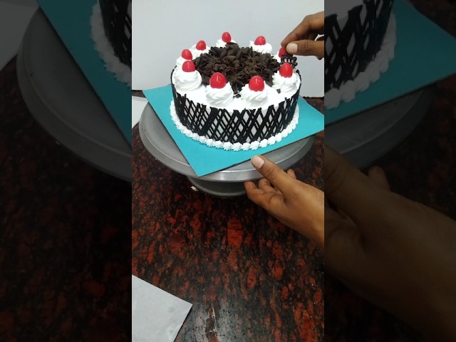 ब्लैक फॉरेस्ट केक#cakedecoration#viral cake ideas#shortsfeed#shortsviral#cake video#trending cake##