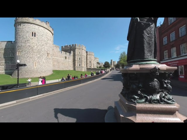 VR 180 test. Queen Victoria statue at Windsor Castle