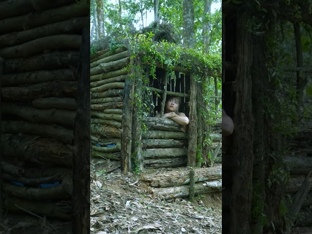 😱Survival Shelter😱 & how to build - WOODEN SHELTER #outdoors